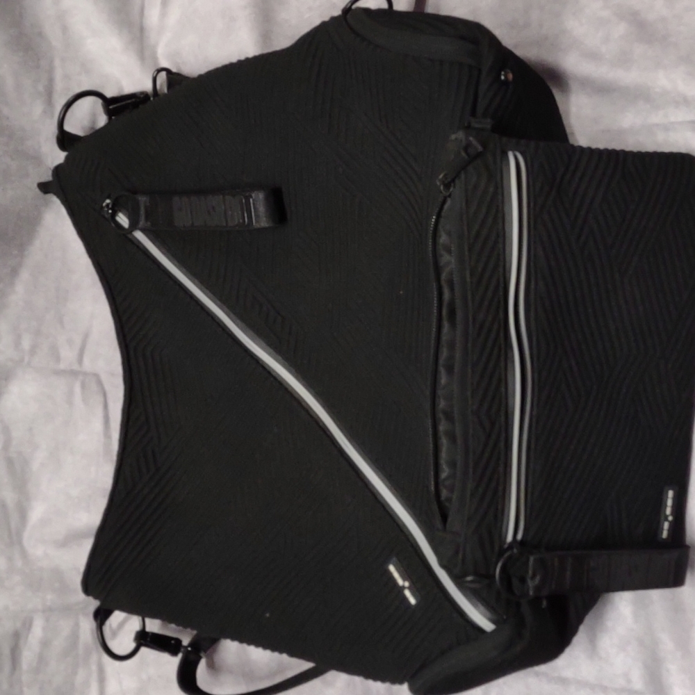 Go Dash Dot hobo bag